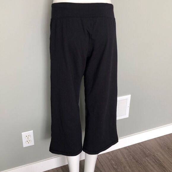 Lululemon men’s Cropped pants into Capri - Picture 2 of 2